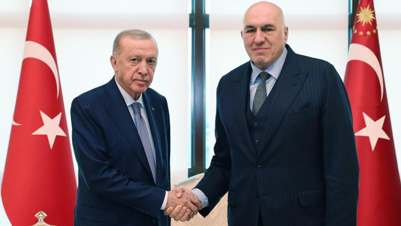 Cumhurbaşkanı Erdoğan, İtalya Savunma Bakanı Crosetto’yu kabul etti