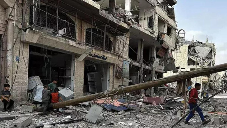 Türkiye'de haber bültenleri yayınlarına İsrail'in Gazze'de öldürdüğü gazetecilerin haberleriyle başladı