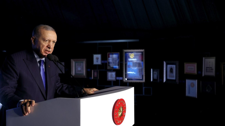Cumhurbaşkanı Erdoğan, Süper Lig'e yükselen Kocaelispor'u tebrik etti