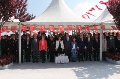 Kutlu Olsun 23 Nisan