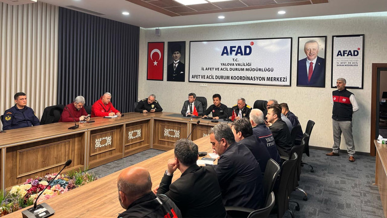 Yalova’da Deprem Sonrası Kriz Toplantısı