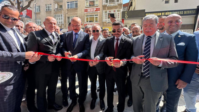 Kamu Sen Yeni Hizmet Binası Açıldı