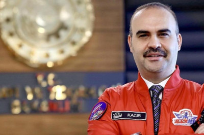 Sanayi ve Teknoloji Bakanı Kacır: Yerli ve milli uydularımız ile süper lige çıktık