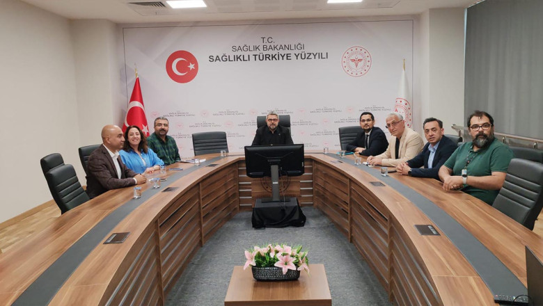 Yalova Eğitim ve Araştırma Hastanesi’nde Uzman Hekimlerle Değerlendirme Toplantısı Yapıldı