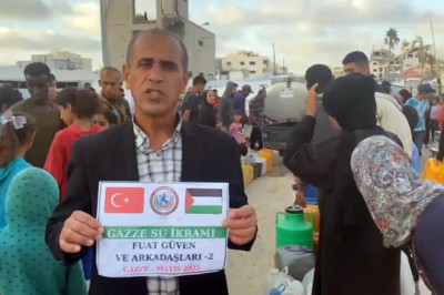 Yalovalı Esnaftan Gazzelilere Su Yardımı