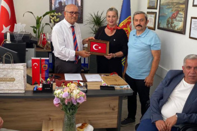 İYİ Parti’den Gazilere Anlamlı Ziyaret