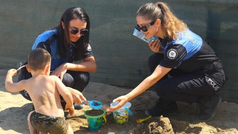Emniyetten Boğulma Vakalarına Karşı Plajda Uyarı