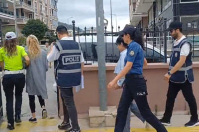 Çınarcık'ta Yazlıklardan Milyonluk Vurgun Yapan 2 Kadın Hırsız Yakalandı