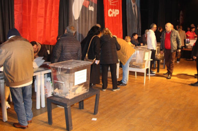 CHP İlçe Delege Seçimlerinde Büyük Çekişme!
