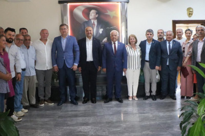 CHP’li Milletvekillerinden Çınarcık’a Ziyaret