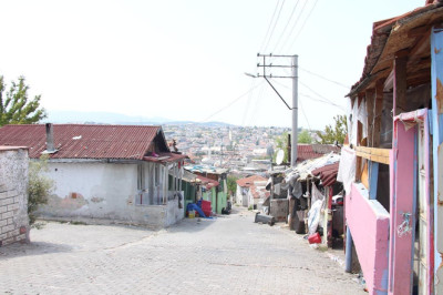 Romanlara Müjde: Elektrik ve Su Kesintisi Kararı Ertelendi!