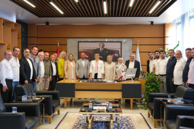 AK Parti İl Başkanı Güçlü’den Altınova Belediye Başkanı Fazlaca’ya Ziyaret