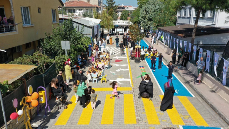 Yalova’nın İlk Çocuk Dostu Sokağı Açıldı