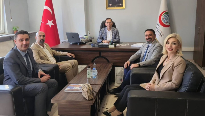 UZMANLAR KOLEJİ’NDEN VALİ YARDIMCISI OSMAN SARI’YA ZİYARET