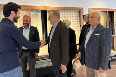 AK Parti Heyetinden Cumhuriyet Caddesi Esnafına Ziyaret