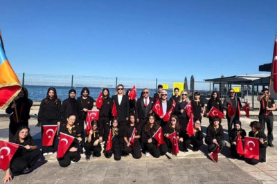 Cumhuriyet Bayramı Coşkusu Güzel Sanatlar Lisesi’nde Yaşandı