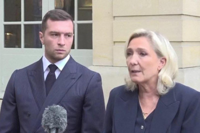 Fransa'da aşırı sağın ayak sesleri!