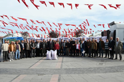Yalova Belediyesi’nden Üreticiye 14 Ton Sertifikalı Buğday Tohumu Desteği
