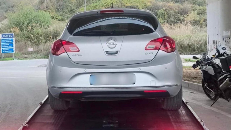 Yalova’da Korsan Taşımacılığa Sıkı Denetim: Tespit Edilen Araç 60 Gün Trafikten Men Edildi