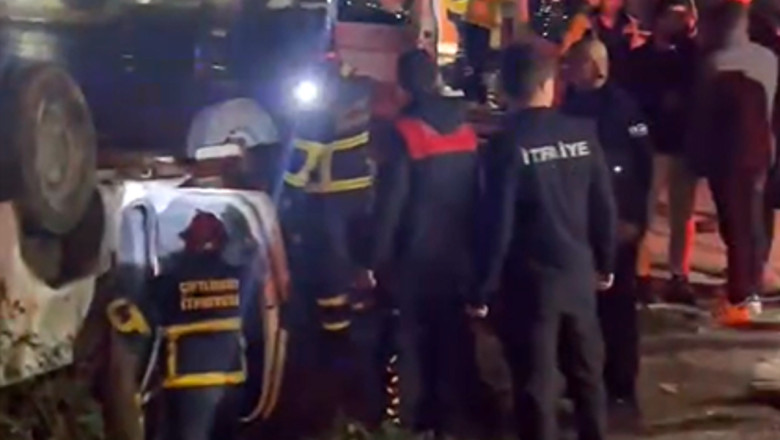 Yalova'da Otomobil Takla Attı: 2 Yaralı