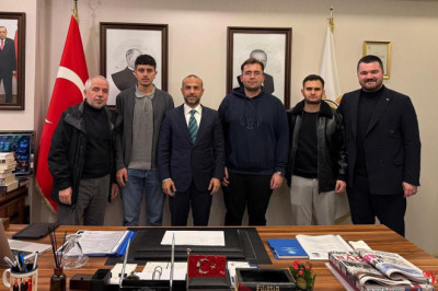 AK Parti Yalova İl Başkanlığı’na Üniversiteli Gençlerden Ziyaret