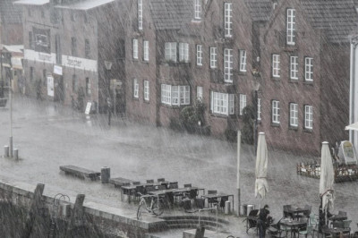 Yalova Belediyesi Açıkladı: Fırtına 18.00’e Kadar Devam Edecek