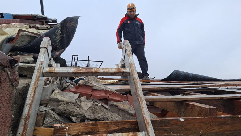 Yalova’da Fırtına Alarmı: 76 İhbar, TAMP Devreye Alındı