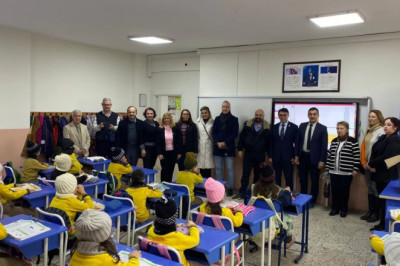 ÖĞRENCİLERE ANLAMLI KARNE HEDİYESİ