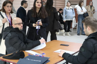 MÜLAKATLARA REKOR BAŞVURU