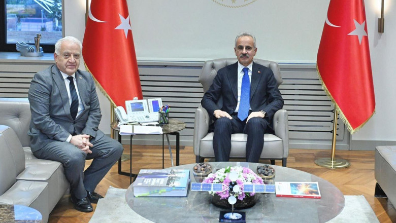 Vekil Becan, Bakan Uraloğlu İle Yalova Hakkında Konuştu