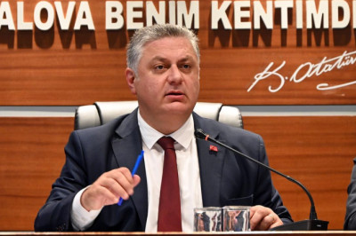 Başkan Gürel; “Ülkemizin Bir Deprem Ülkesi Olduğu Gerçeğini Acı Bir Şekilde Hatırlıyoruz”