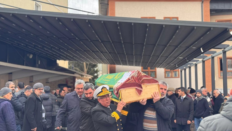 ŞÜKRİYE TEYZE’YE SON GÖREV