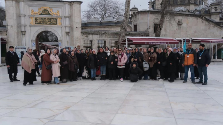 KADINLAR İSTANBUL CAMİLERİ TURU’NDA