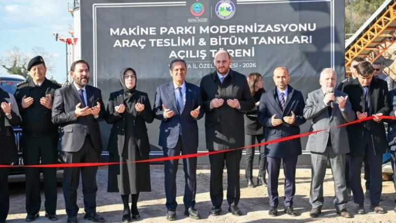 Yalova’da İl Özel İdaresi Yatırımları ve Araç Teslim Töreni Gerçekleştirildi