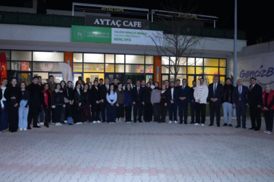 VALİ USTA, ÖĞRENCİLERLE İFTAR SOFRASINDA BULUŞTU