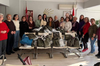 CHP’li Kadınlardan Çocuklara Bayram Hediyesi