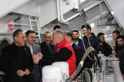 VALİ USTA, BALIKÇILARLA İFTAR YAPTI