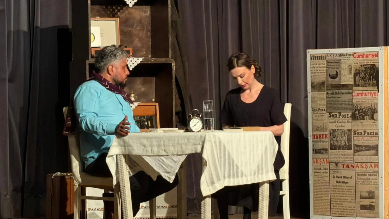 DÜNYA TİYATRO ETKİNLİKLERİ BAŞLADI