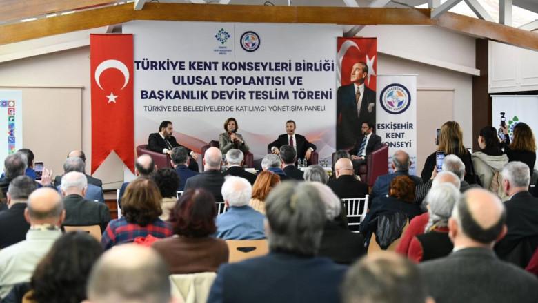 TÜRKİYE KENT KONSEYLERİ BİRLİĞİ’NDE BAYRAK DEĞİŞİMİ