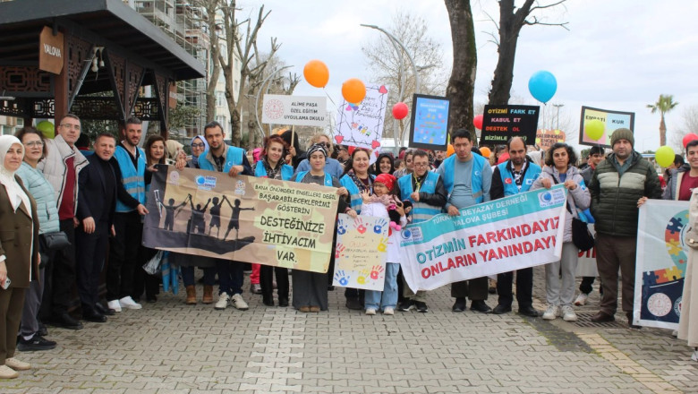‘OTİZMİ FARK ET BİZİMLE YÜRÜ!’