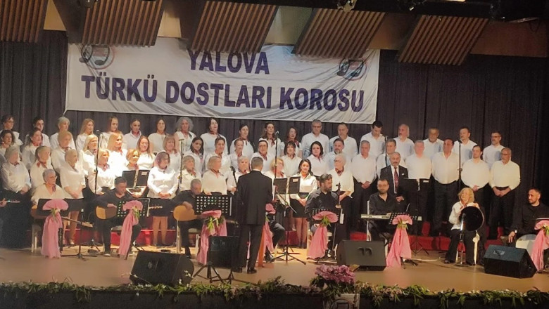 YALOVA’DA TÜRKÜ DOLU BİR GECE YAŞANDI