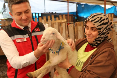 MÜDÜR İLMEÇ’TEN ÜRETİCİLERE ZİYARET