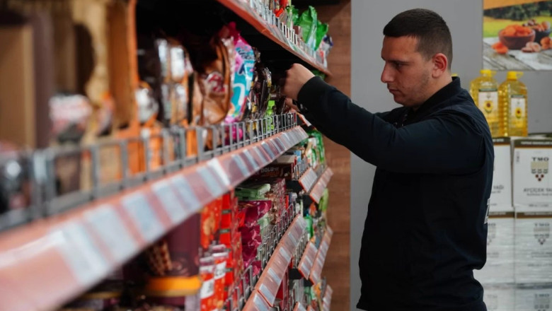 ARMUTLU’DA ZİNCİR MARKETLERE SIKI DENETİM