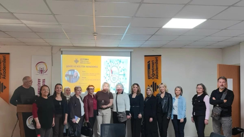GELENEKLER VE SÖZLÜ KÜLTÜR AKADEMİDE ELE ALINDI