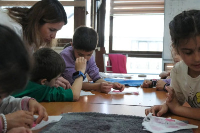MİNİK KURSİYERLERDEN ANNELERE HEDİYE