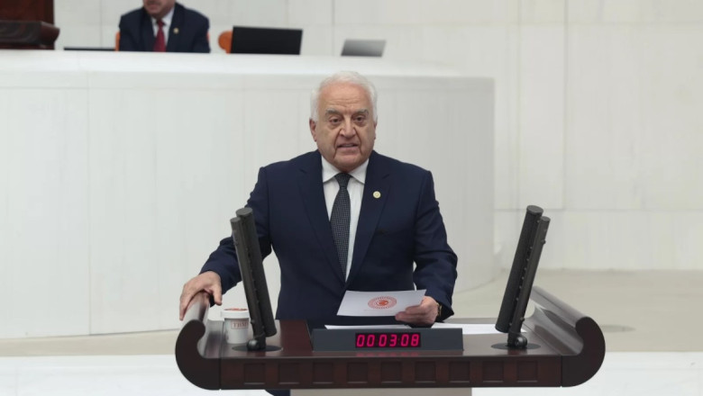 ‘GENÇLİK; CESARETİN, DEĞİŞİMİN VE UMUDUN ADIDIR’