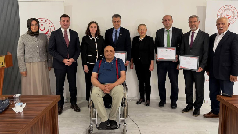 Yalova’da Erişilebilirlik Kurulu Toplandı: 3 Kurum Belgeyi Kaptı