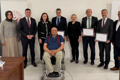 Yalova’da Erişilebilirlik Kurulu Toplandı: 3 Kurum Belgeyi Kaptı