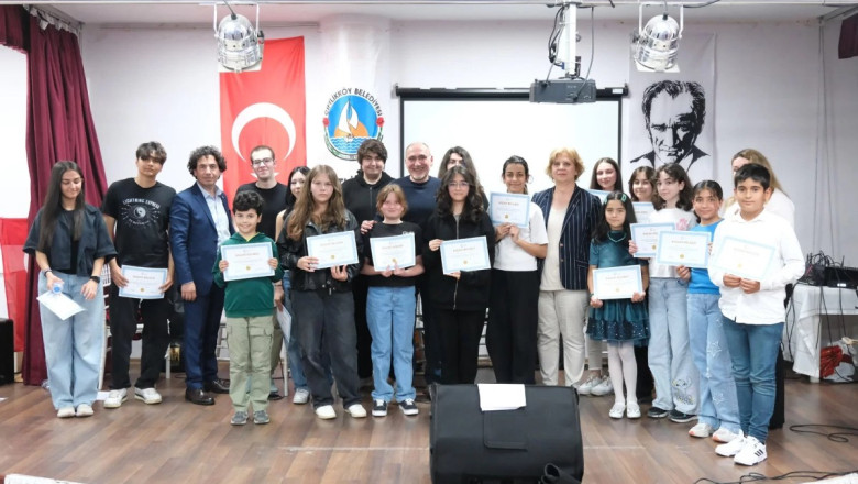 GİTAR KURSİYERLERİNDEN MUHTEŞEM GECE