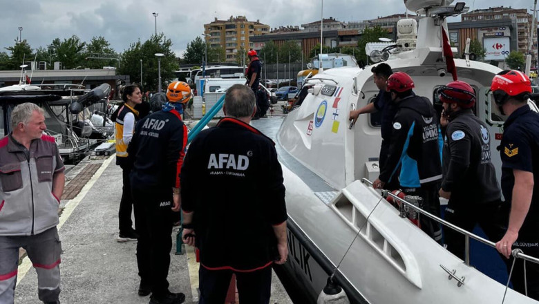 Marmara Denizi'nde Gemiden Düşen Kişi Tahliye Edildi